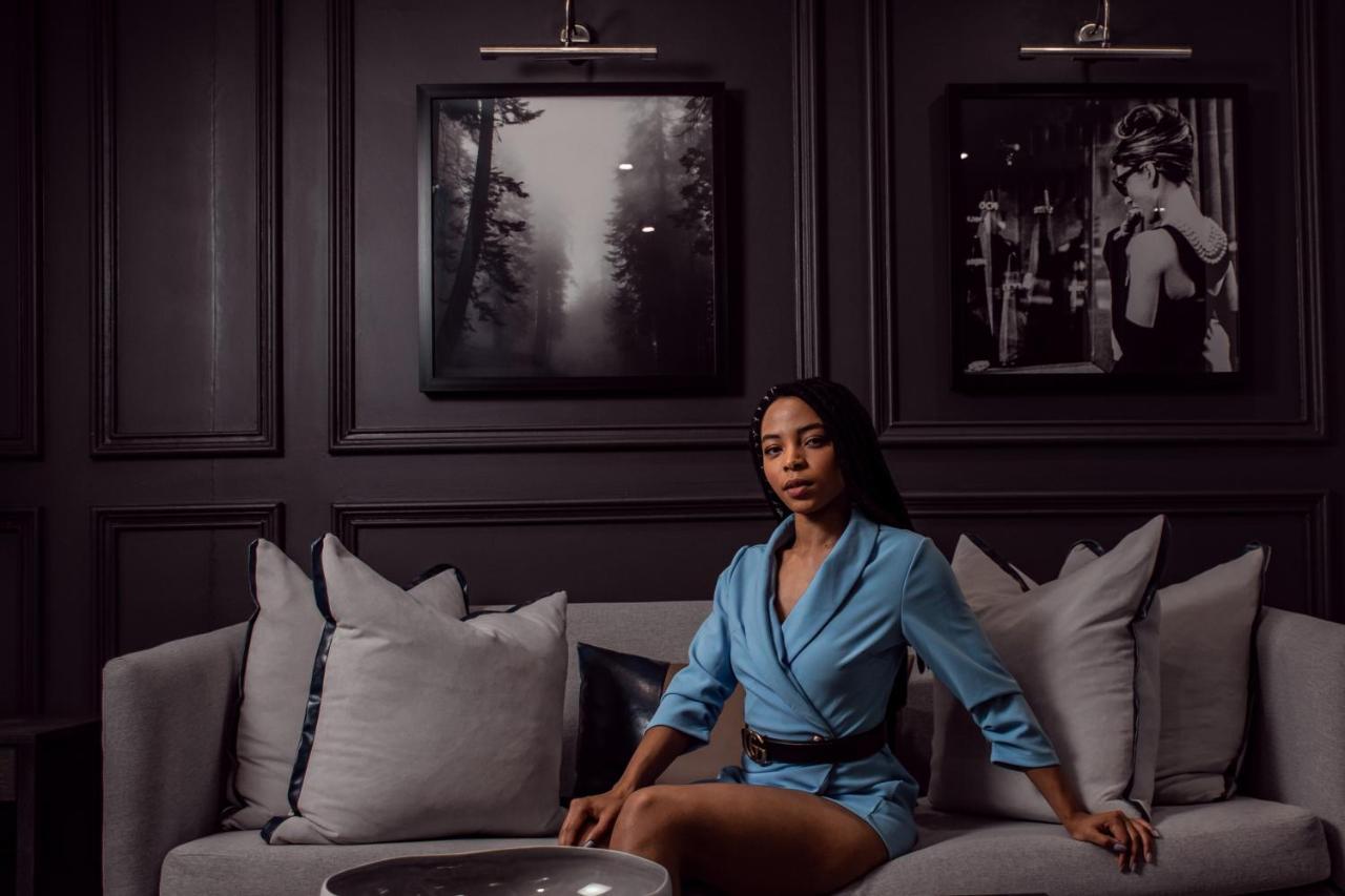 Seven Villa Hotel & Spa Johannesburg Eksteriør bilde Victoria Swarovski in 2019